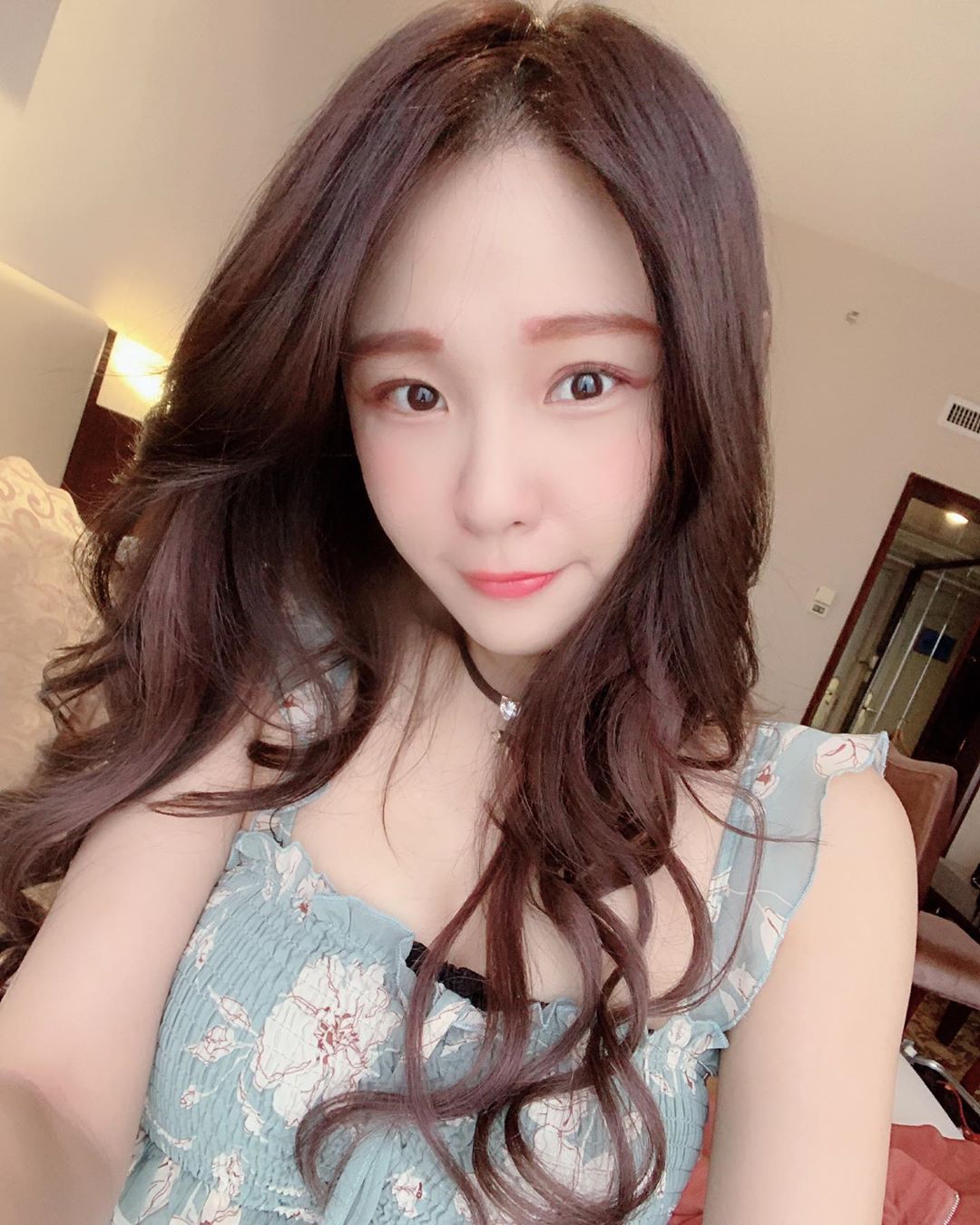 呼呼 還會痛痛呢 姐姐幫你呼呼~-第1章-图片15