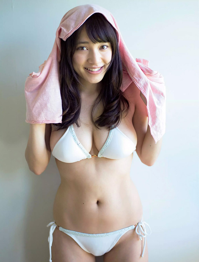 都丸紗也華展示18歲「糖度無限大」甜美笑容及性感F奶2015年8月19日-第1章-图片6