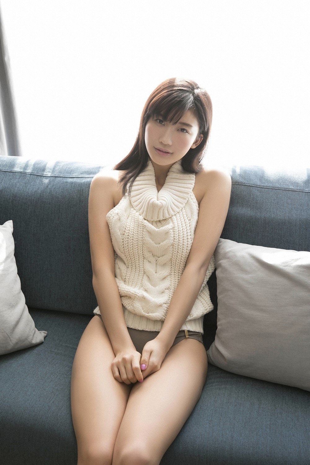 小倉優香, [YSWeb] Vol.811 「女神降臨」 3rd week-第1章-图片2