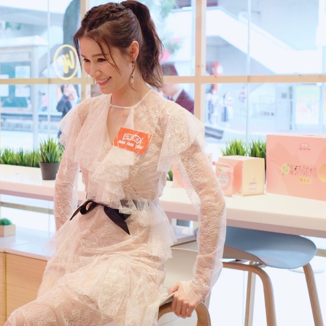 Yellow as a spectacle can't earn a few money to do some business services.-第1章-图片5