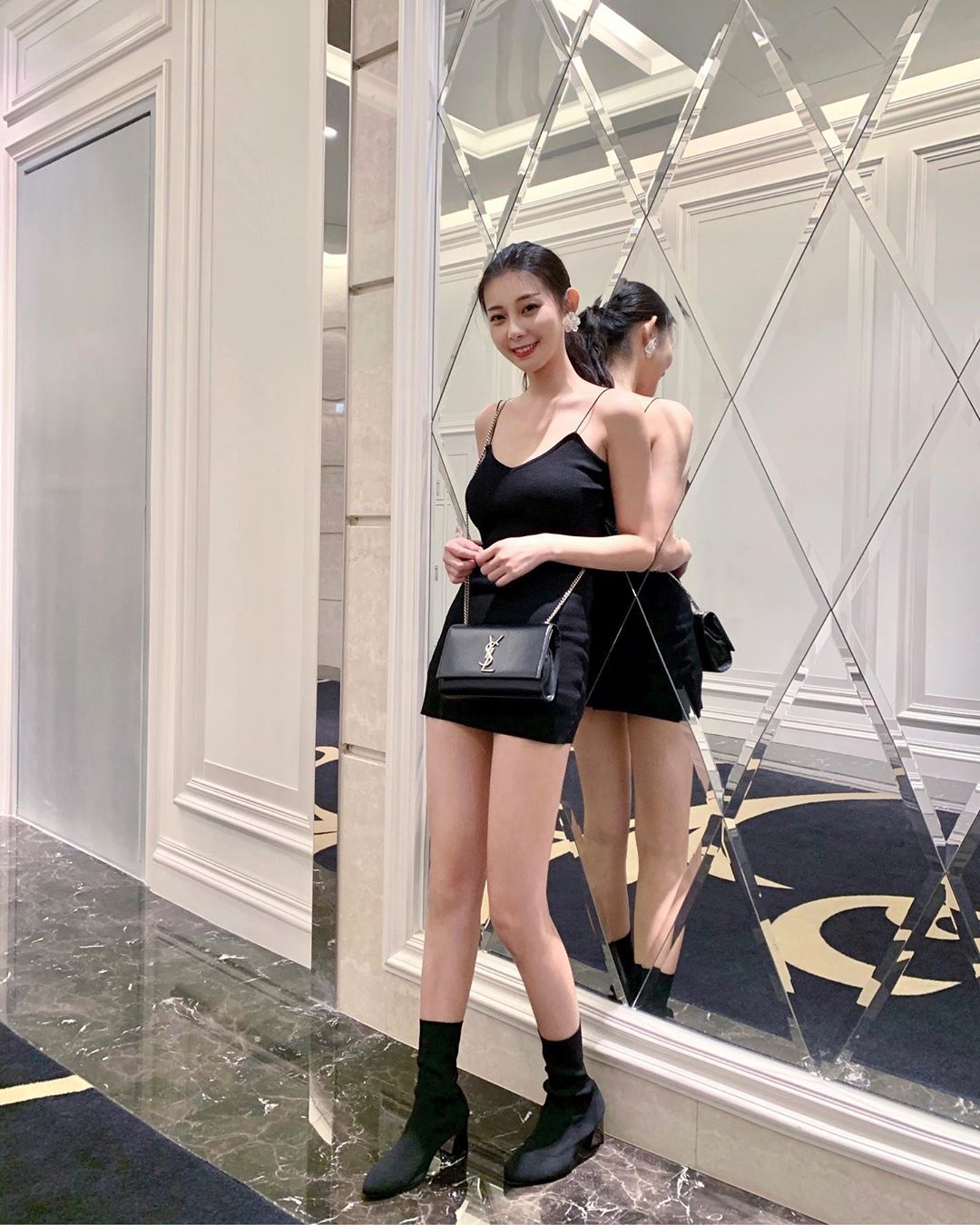 親愛的小姐姐 破洞褲已經退流行了啦~ 張香香-第1章-图片6