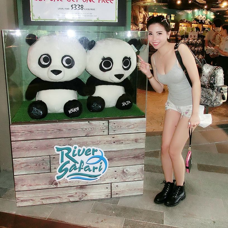 陽光比基尼正妹 Victoria Vicky Yeo