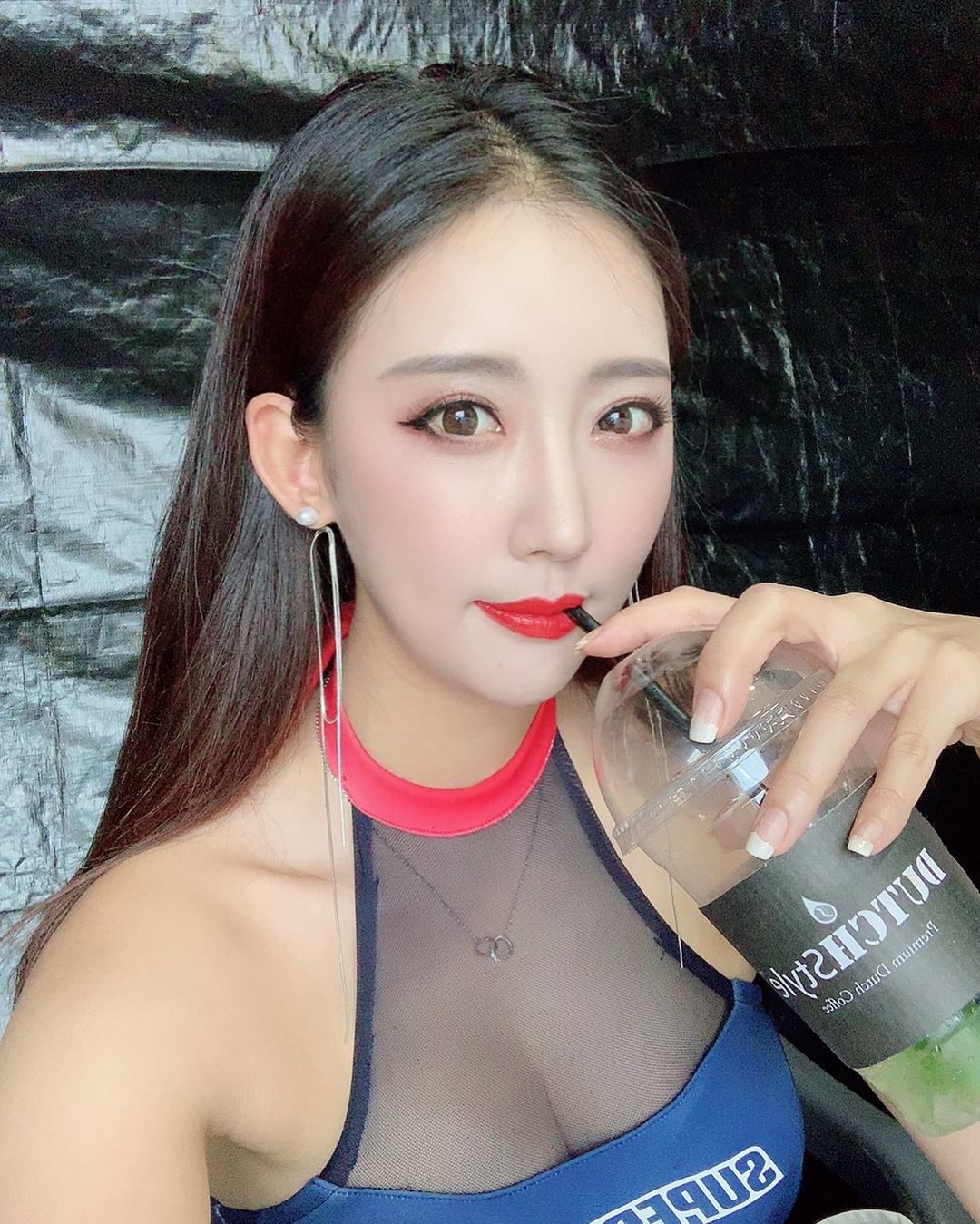 賽車女郎身材太火辣讓人分心 仙氣爆發看的心癢難耐-第1章-图片6