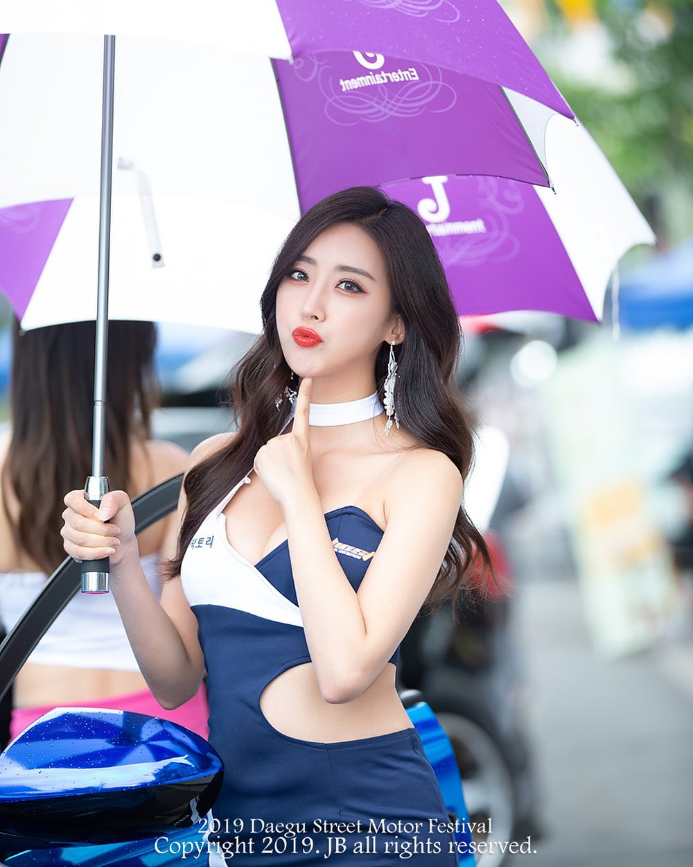 賽車女郎身材太火辣讓人分心 仙氣爆發看的心癢難耐-第1章-图片15