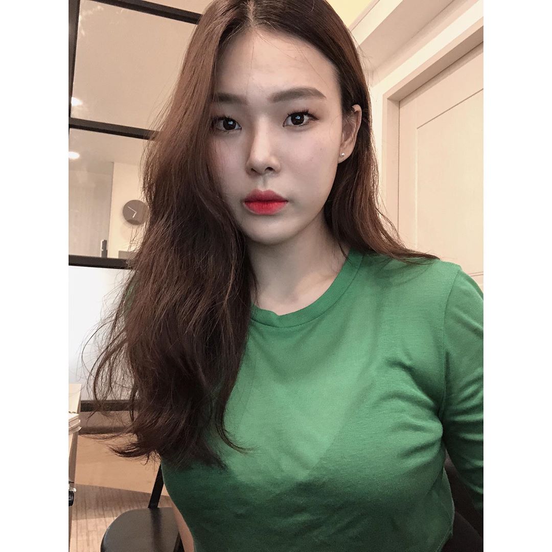 勾人媚眼清純臉蛋 若隱若顯渾圓美胸極致醇濃奶香-第1章-图片12