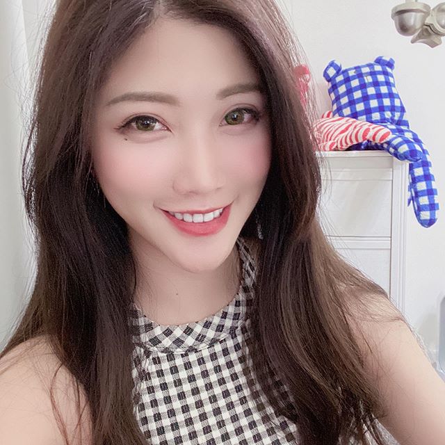 Chris子婷 傲人美胸奪人眼球 波濤洶湧的魅力檔都檔不住-第1章-图片23