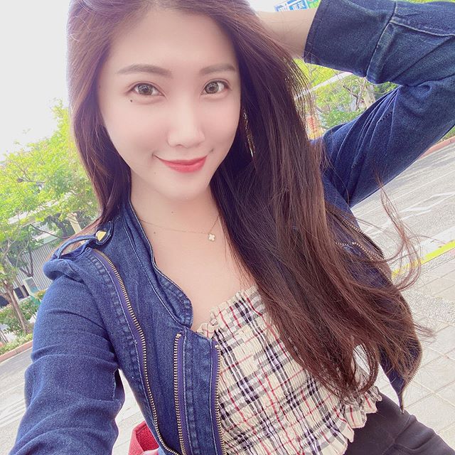 Chris子婷 傲人美胸奪人眼球 波濤洶湧的魅力檔都檔不住-第1章-图片22