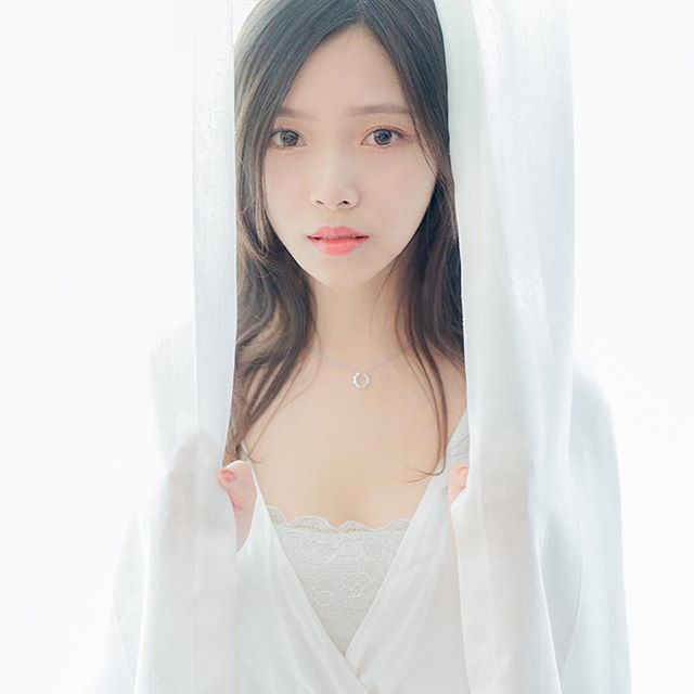 The sun is full of beautiful milk so people can't open their eyes: great good praise-第1章-图片4