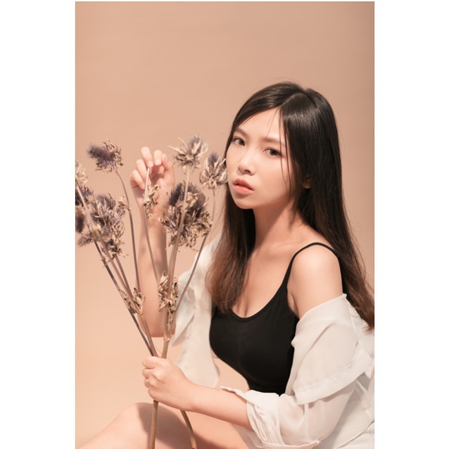 The sun is full of beautiful milk so people can't open their eyes: great good praise-第1章-图片24