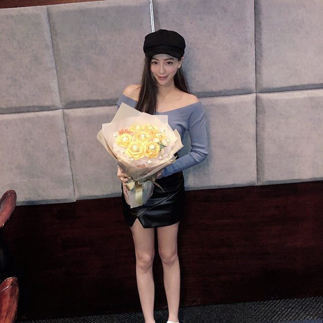 Irene.C sweet temperament x devil body contrast very drastic-第1章-图片14