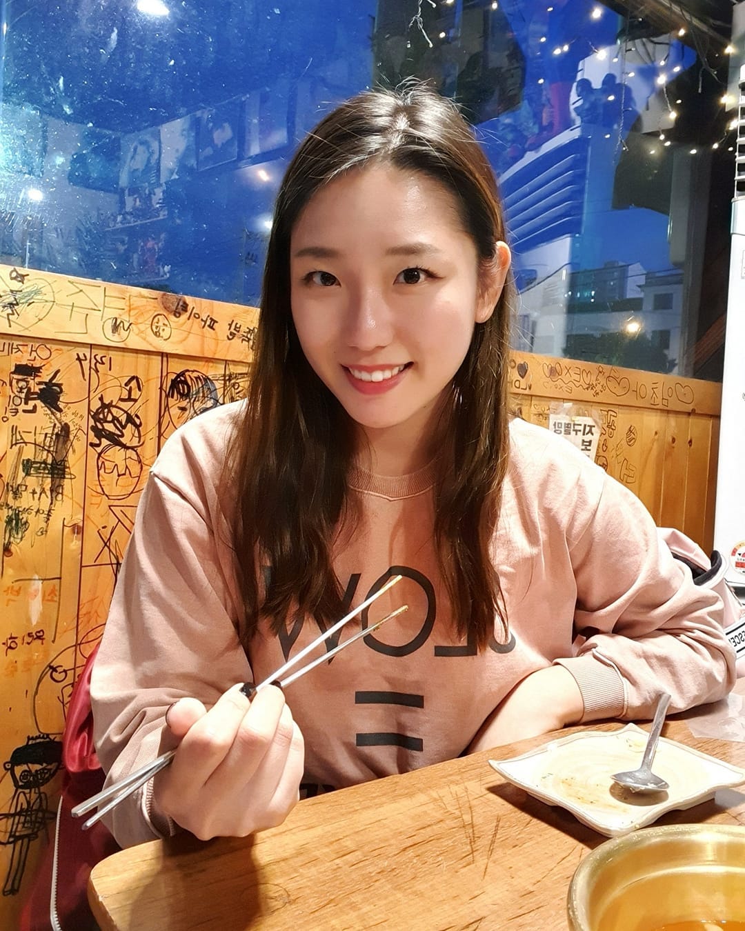 熱愛運動白皙美人 正氣稟然勾魂上圍讓網友躁動-第1章-图片5