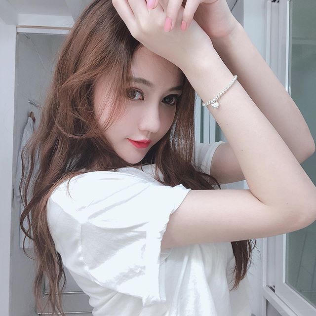 辣模蘇小立不管尺度雄偉身材讓你止不住!-第1章-图片18