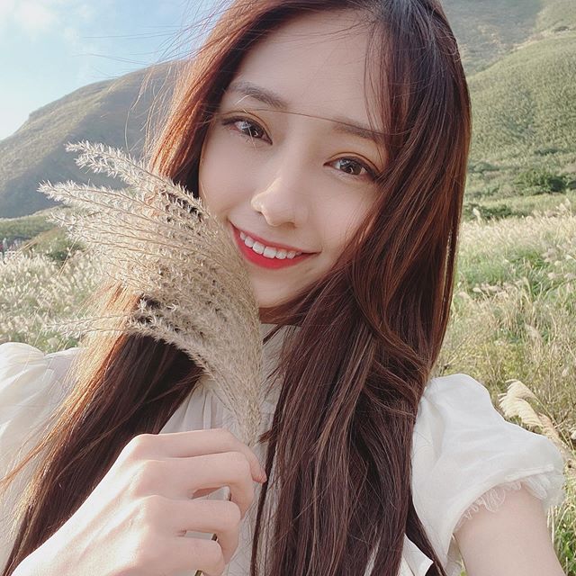 琳仔 曲線超犯規正妹讓人把持不住-第1章-图片7