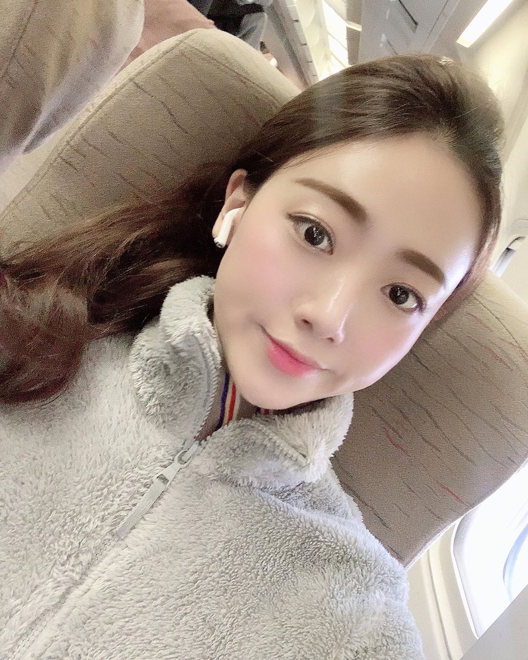 溫柔笑顏大姊姊私藏好身材 蹦出木瓜奶騷氣直沖天-第1章-图片5