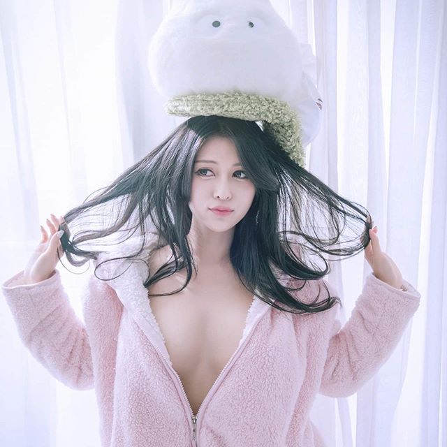 安希 Q彈美乳超外放......這波乳浪太強大了-第1章-图片19