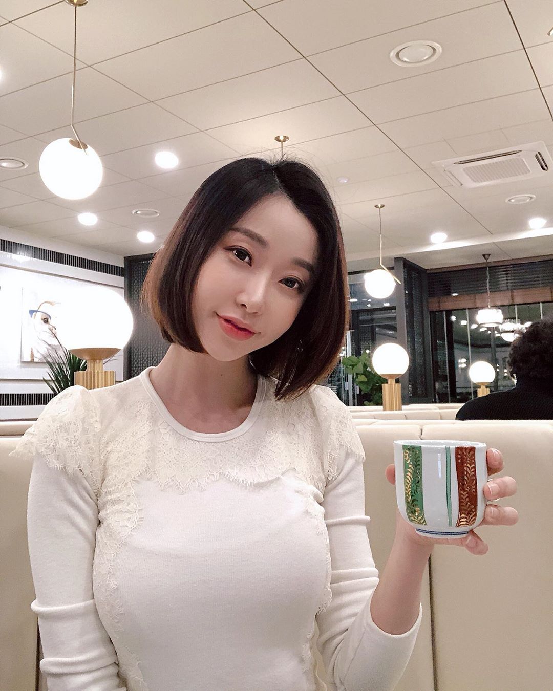 無害臉孔短髮韓國姊 凹凸有致飽滿上圍夠吸睛-第1章-图片16