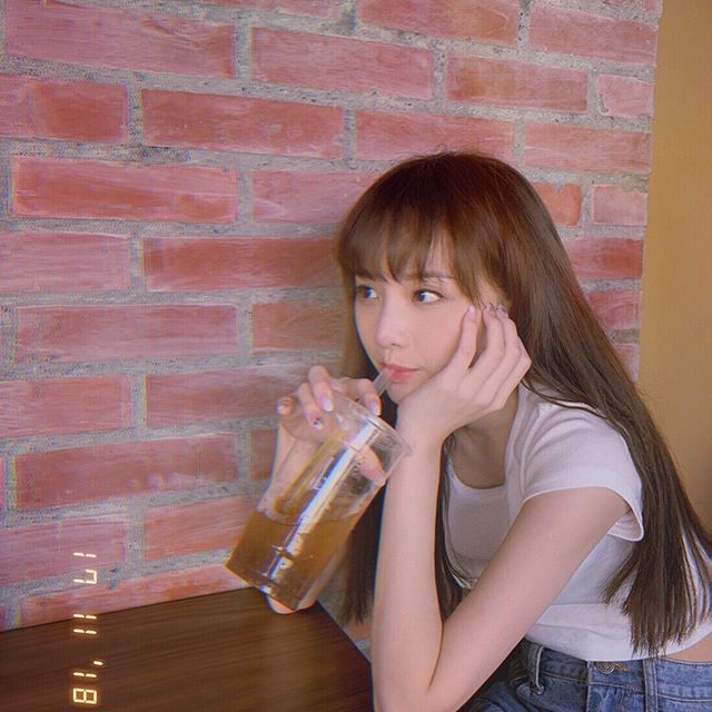 玟瑄 犯規ㄉ逆天嫩白美腿超惹火-第1章-图片6