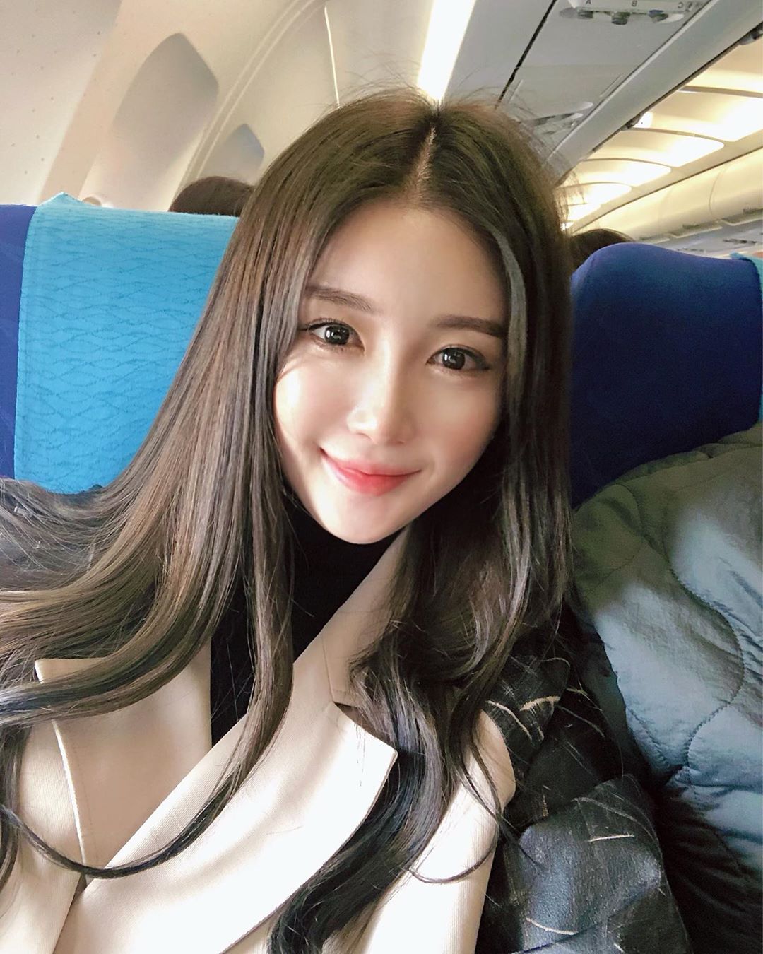 韓國姊甜笑底下藏兇機 露出傲人美乳讓人眼睛為之一亮