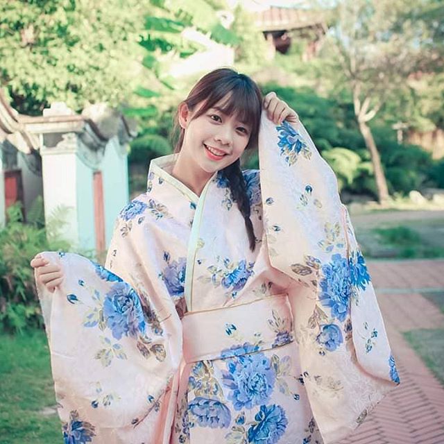 芊聿 超正神顏讓人無法轉移視線啊-第1章-图片1