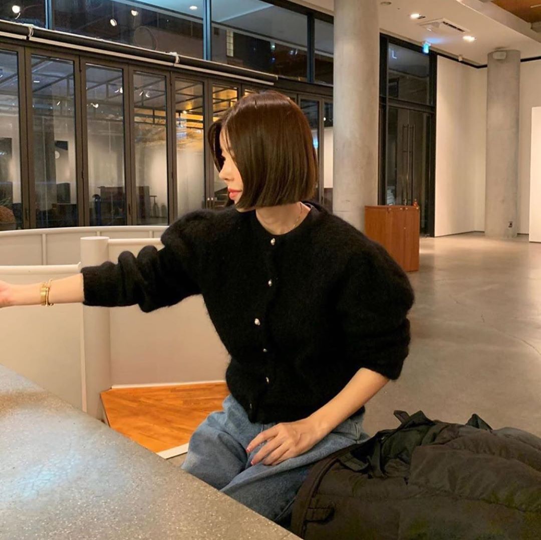 零死角短髮正妹 海邊露嫩丘看一眼就頭暈