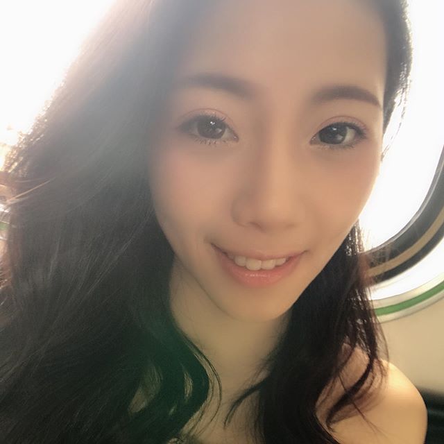 Mi Go 有雙電眼與纖細美腿讓人迷戀-第1章-图片9