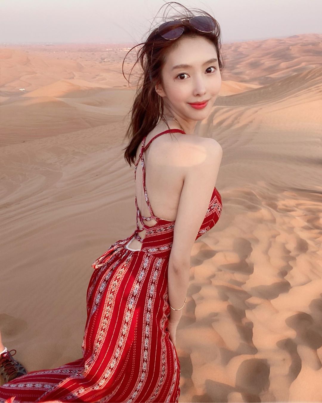 女神級嫩腿雪乳溢出濃濃乳香氣 迷人外表讓網友淪陷-第1章-图片6