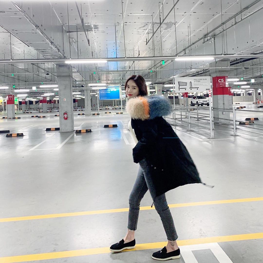 香肩加上傲人上圍 充滿靈性眼神讓網友坐不住-第1章-图片4