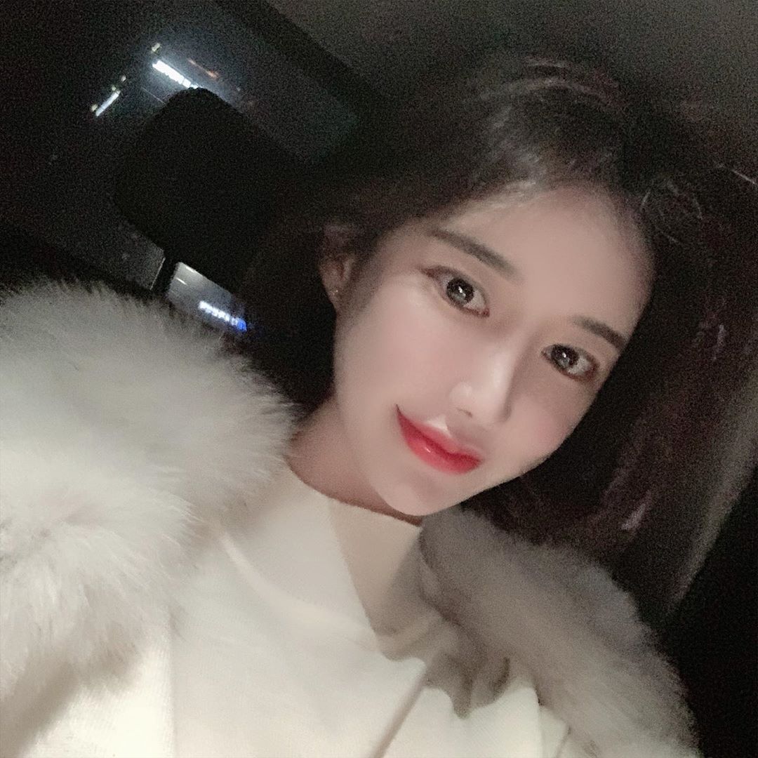 香肩加上傲人上圍 充滿靈性眼神讓網友坐不住-第1章-图片12