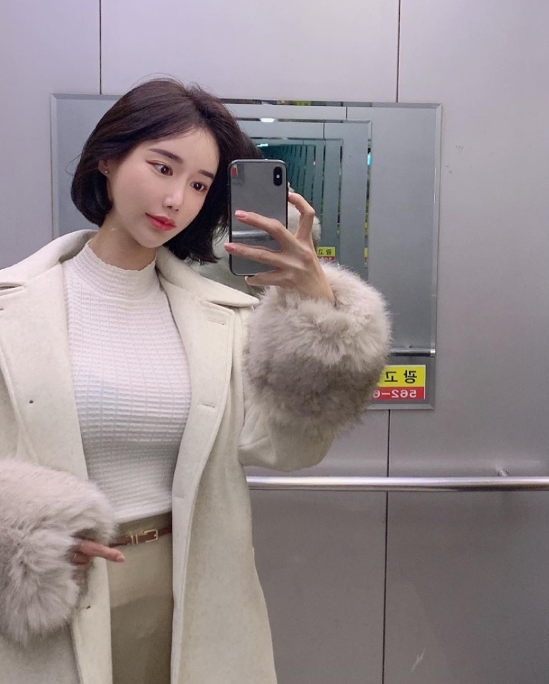 香肩加上傲人上圍 充滿靈性眼神讓網友坐不住-第1章-图片9