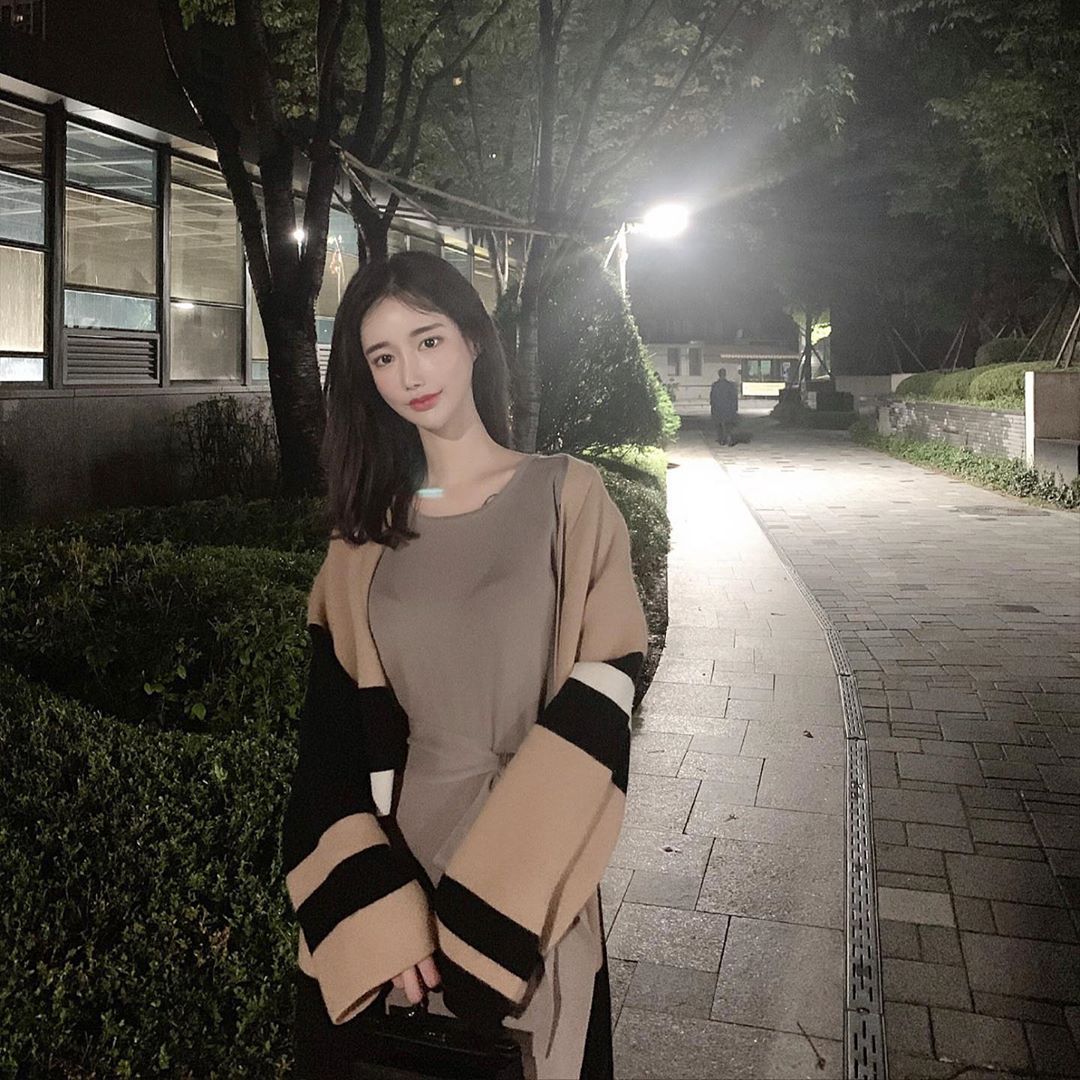 香肩加上傲人上圍 充滿靈性眼神讓網友坐不住-第1章-图片14