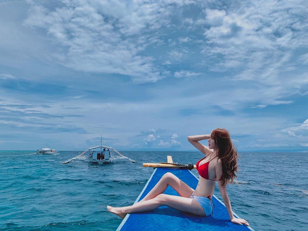 雪白巨乳解放香氣四溢 無死角畫面讓網友淪陷-第1章-图片15