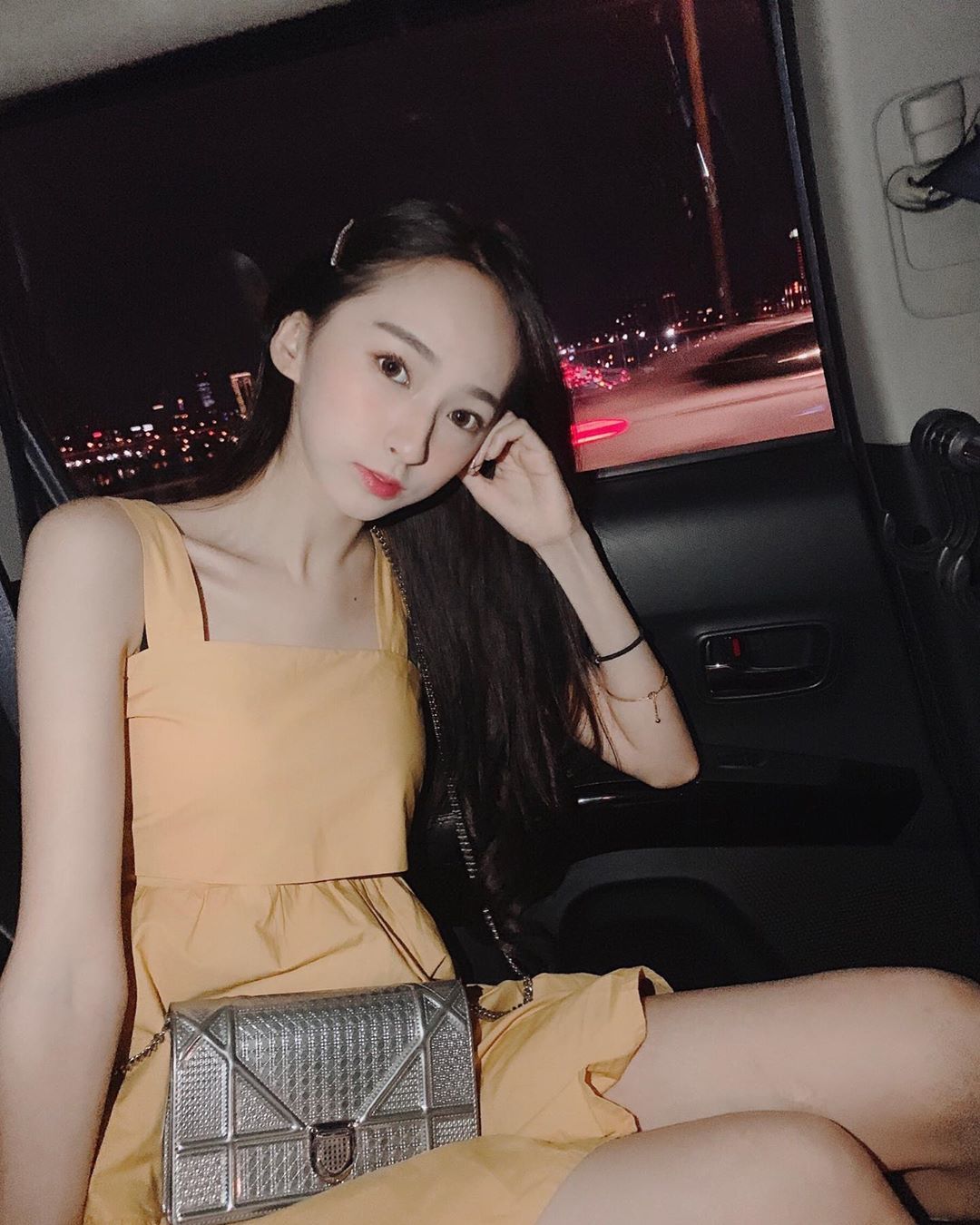 這種等級的正妹是男人都凍末條!天菜姊姊「身材+臉蛋都OP」網暴動瘋喊:這我可以!-第1章-图片7