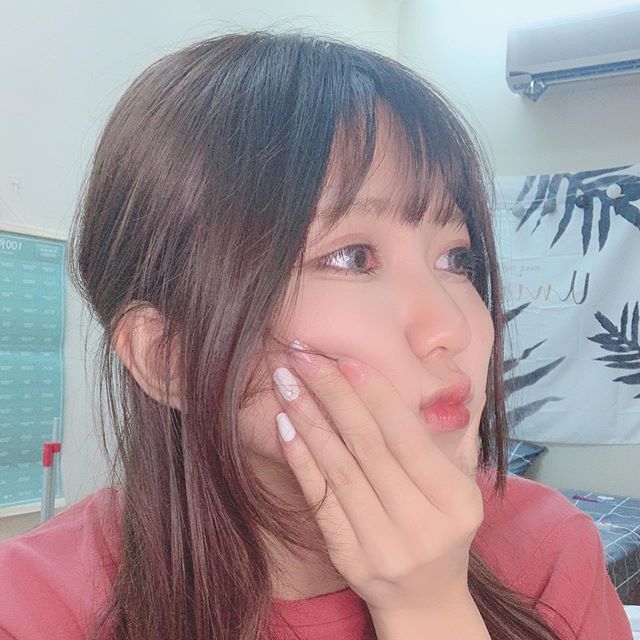 瞳瞳 甜美高顏值讓人一看就戀愛了 瞧這身火辣性感的曲線-第1章-图片6