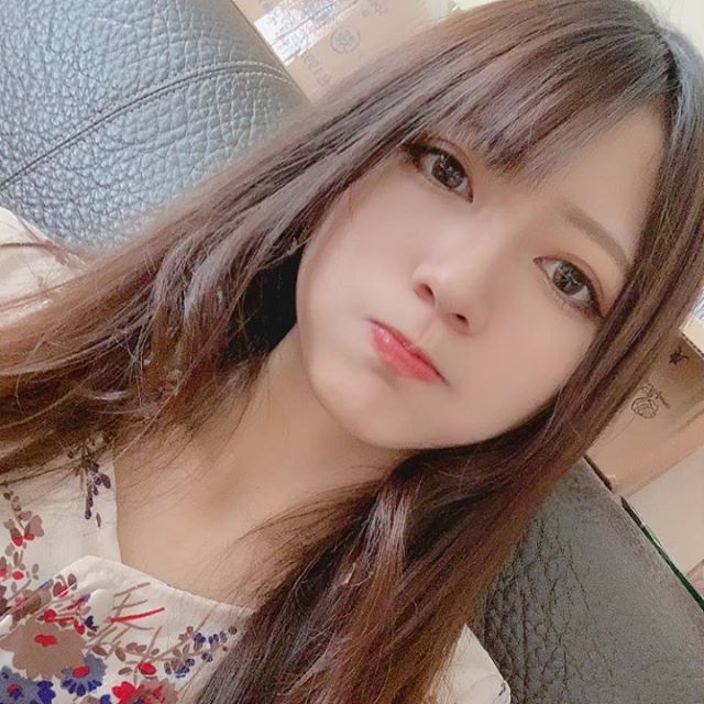 瞳瞳 甜美高顏值讓人一看就戀愛了 瞧這身火辣性感的曲線-第1章-图片20