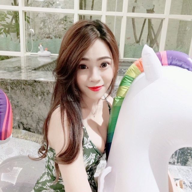 芸瑄 身穿火辣比基尼長輩好雄偉-第1章-图片11