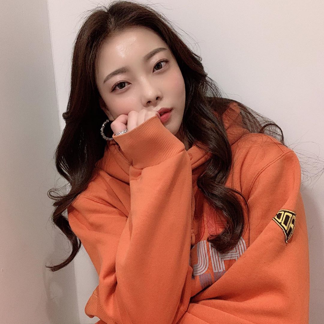 清純美顏韓國甜姐兒 天然微笑使網友戀愛感爆棚