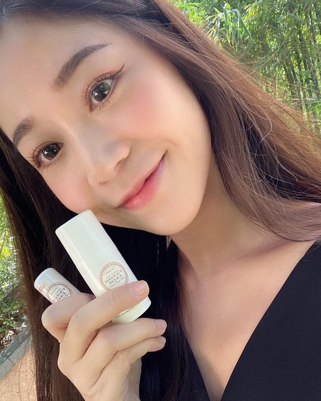 華航正妹空姐Sunny夏威夷換上比基尼白皙長腿纖細身形很搶鏡-第1章-图片8