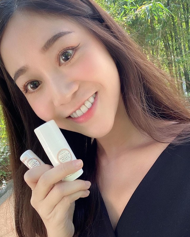 華航正妹空姐Sunny夏威夷換上比基尼白皙長腿纖細身形很搶鏡-第1章-图片14