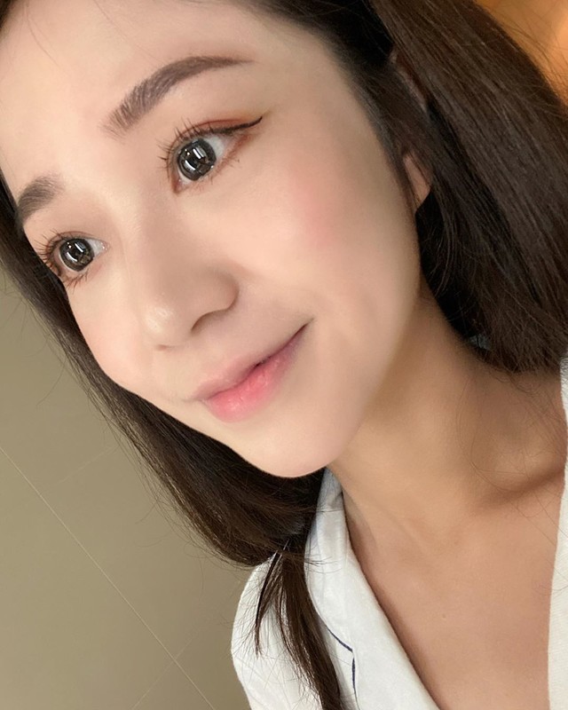 華航正妹空姐Sunny夏威夷換上比基尼白皙長腿纖細身形很搶鏡-第1章-图片18
