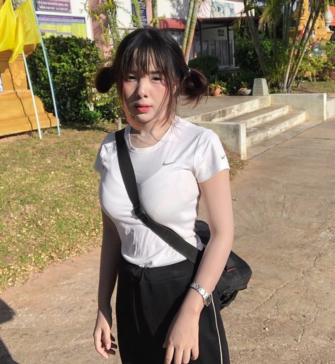 雪白木瓜奶呼之欲出 妖豔外表甜姊兒性感指數破表-第1章-图片7