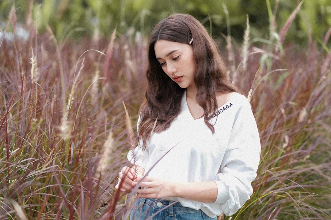 電力十足魅惑大眼 辣露乳溝好驚人全看傻-第1章-图片12