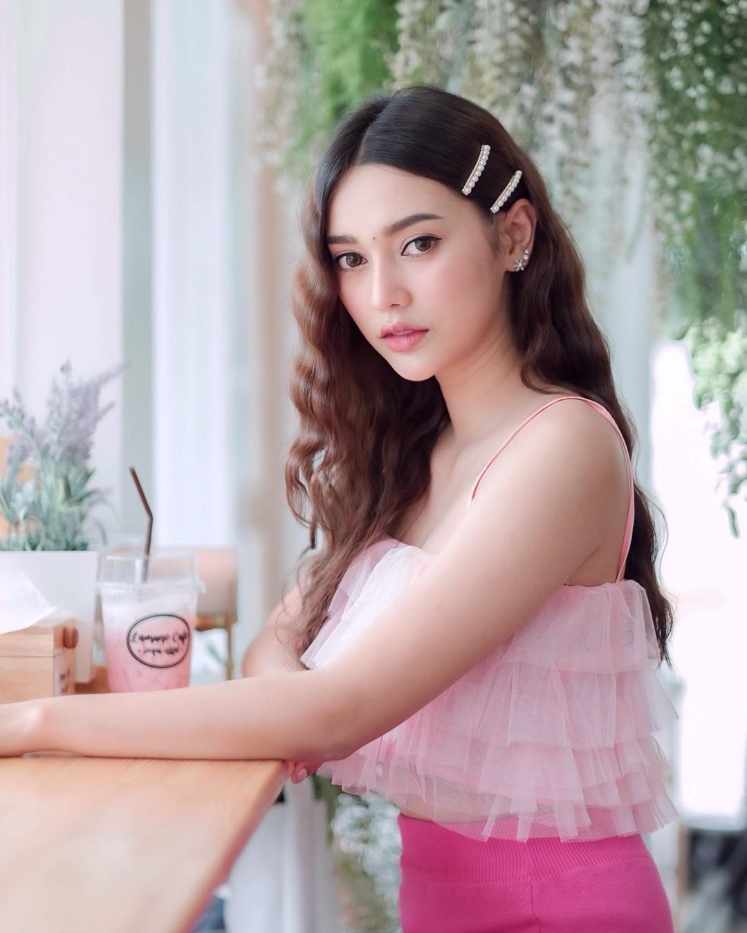 電力十足魅惑大眼 辣露乳溝好驚人全看傻-第1章-图片20