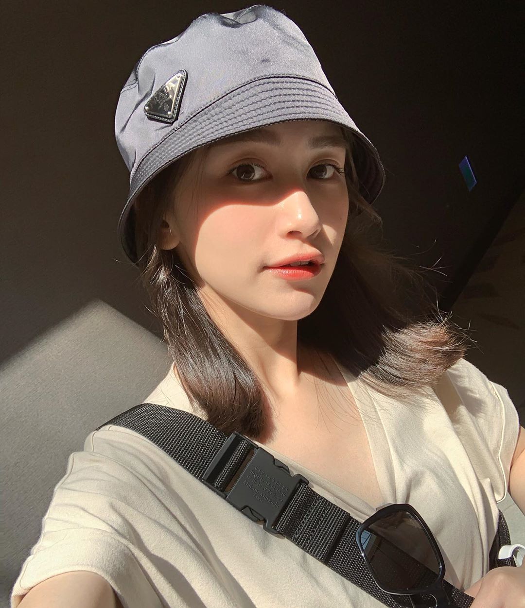 一看就知道跟服裝行業有關的 屏屏-第1章-图片6