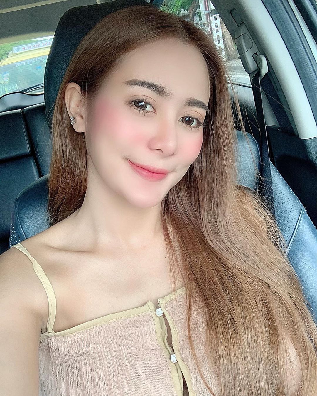 重量級雪乳溢出 般若眼神讓網友看了心癢癢-第1章-图片16