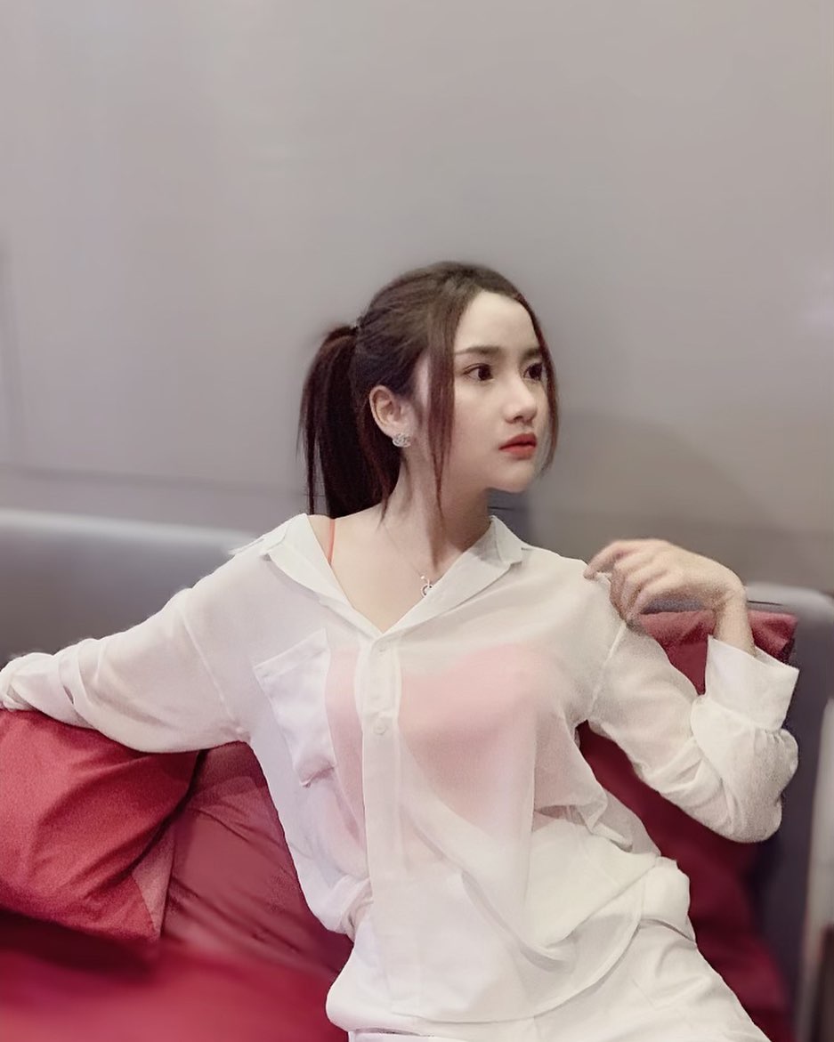 纖細身材罩不住性感魅力 明亮大眼讓人看傻眼-第1章-图片1