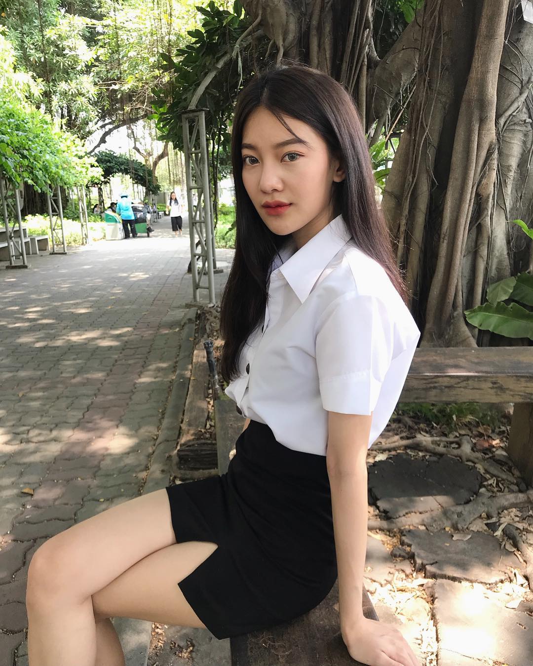 美白香肩呼之欲出 深邃五官盯著你戀愛感爆棚-第1章-图片20