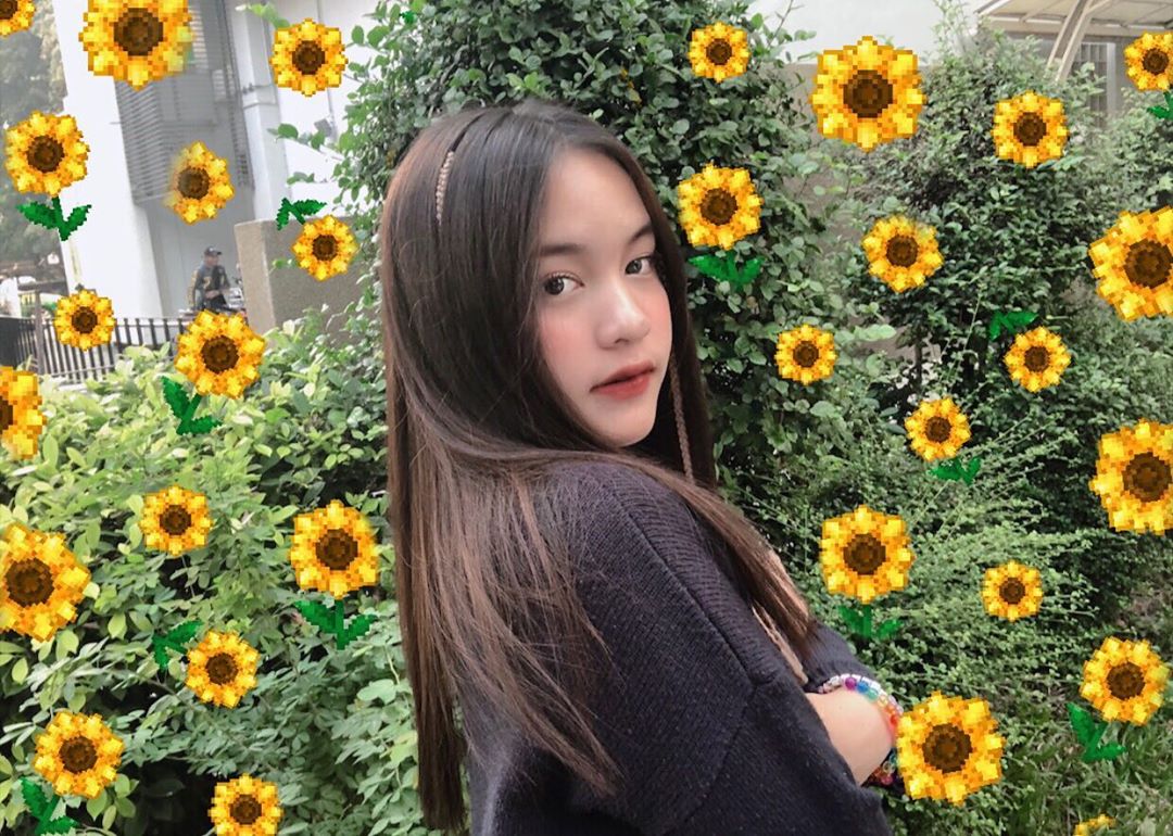 妖豔顏值火力十足 回眸眼神勾魂實在太犯規-第1章-图片5