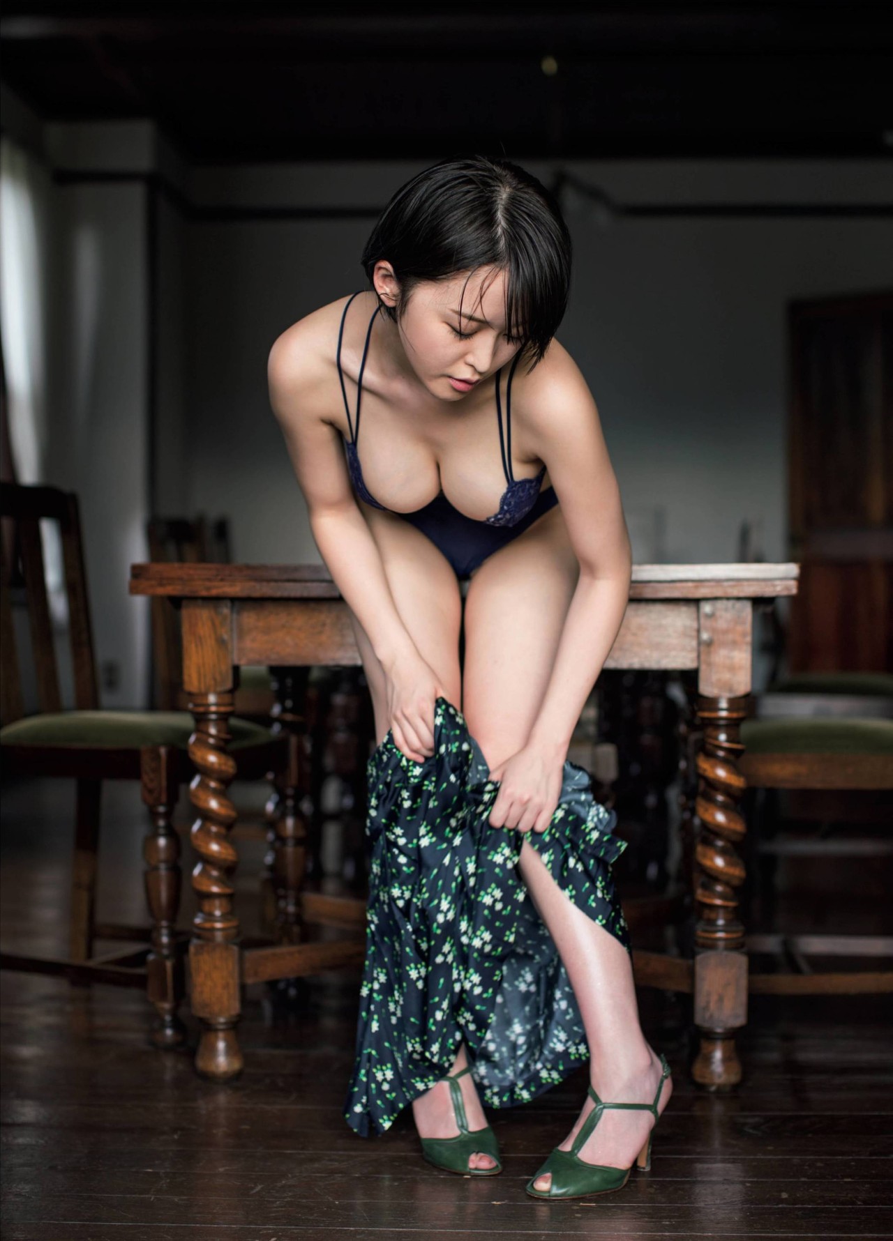 忍野さら(２４) 白くて柔らかいエロ乳畫像2019/12/19追加 ここから-第1章-图片5