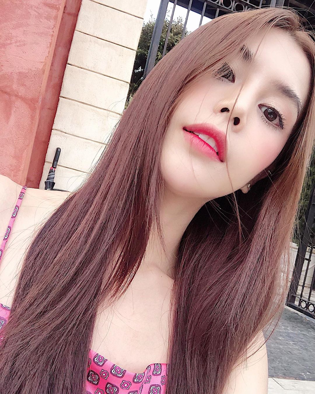 清純臉孔配上電力十足眼神 傲人身姿展現實在不能忍-第1章-图片15