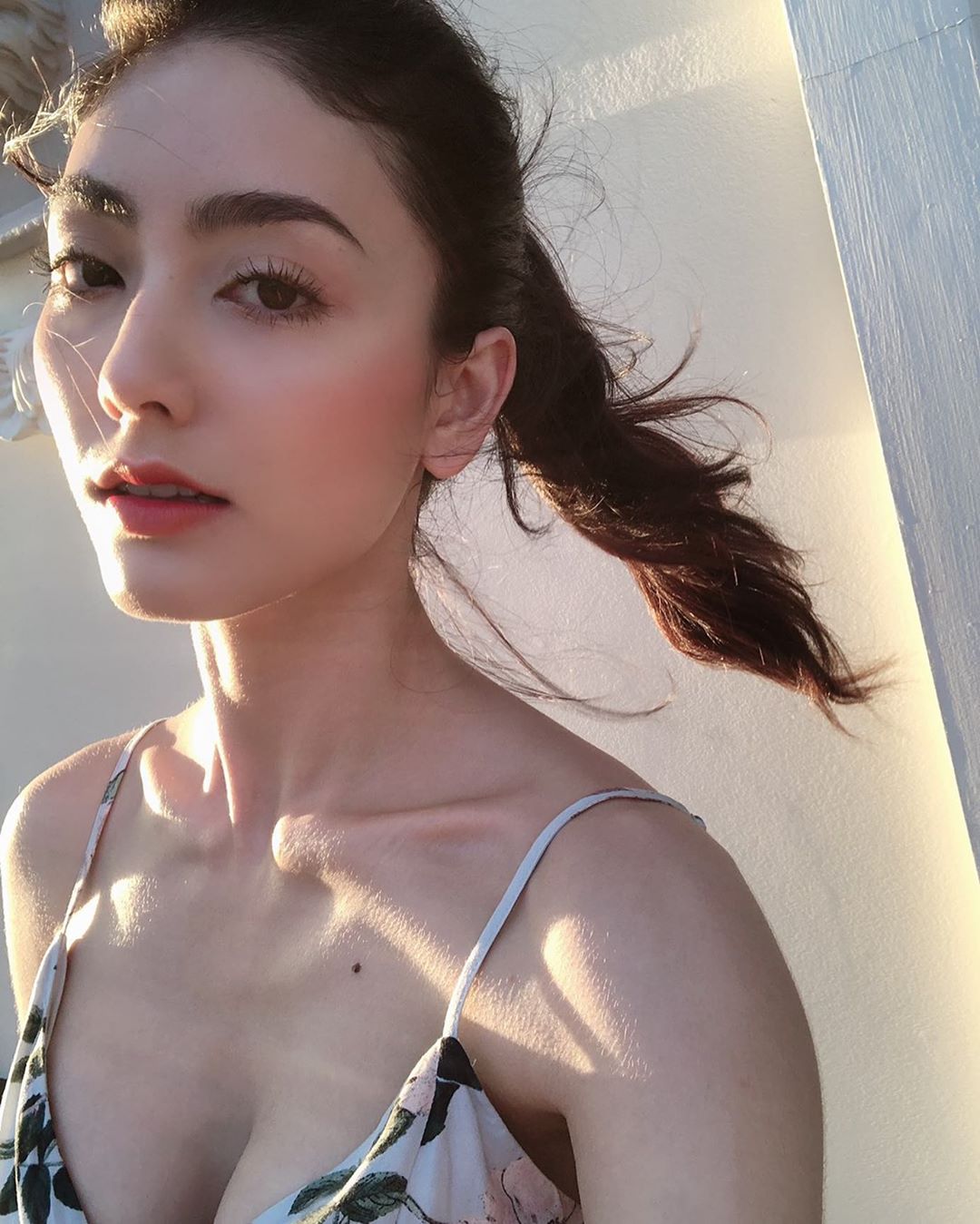 性感魅力太強烈擋不住 誘人鎖骨忍不住放大看-第1章-图片12